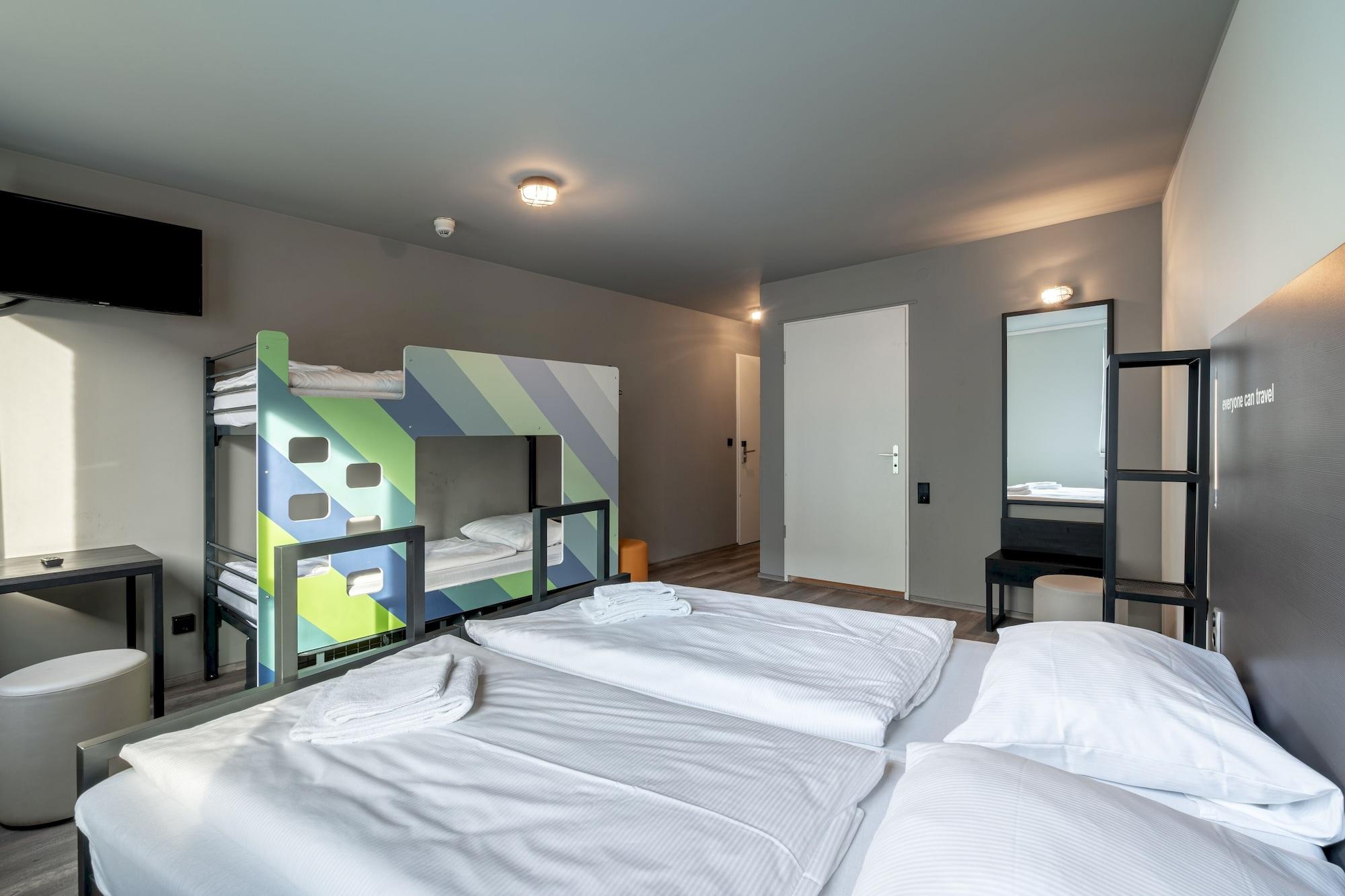 A&O Berlin Friedrichshain Екстер'єр фото
