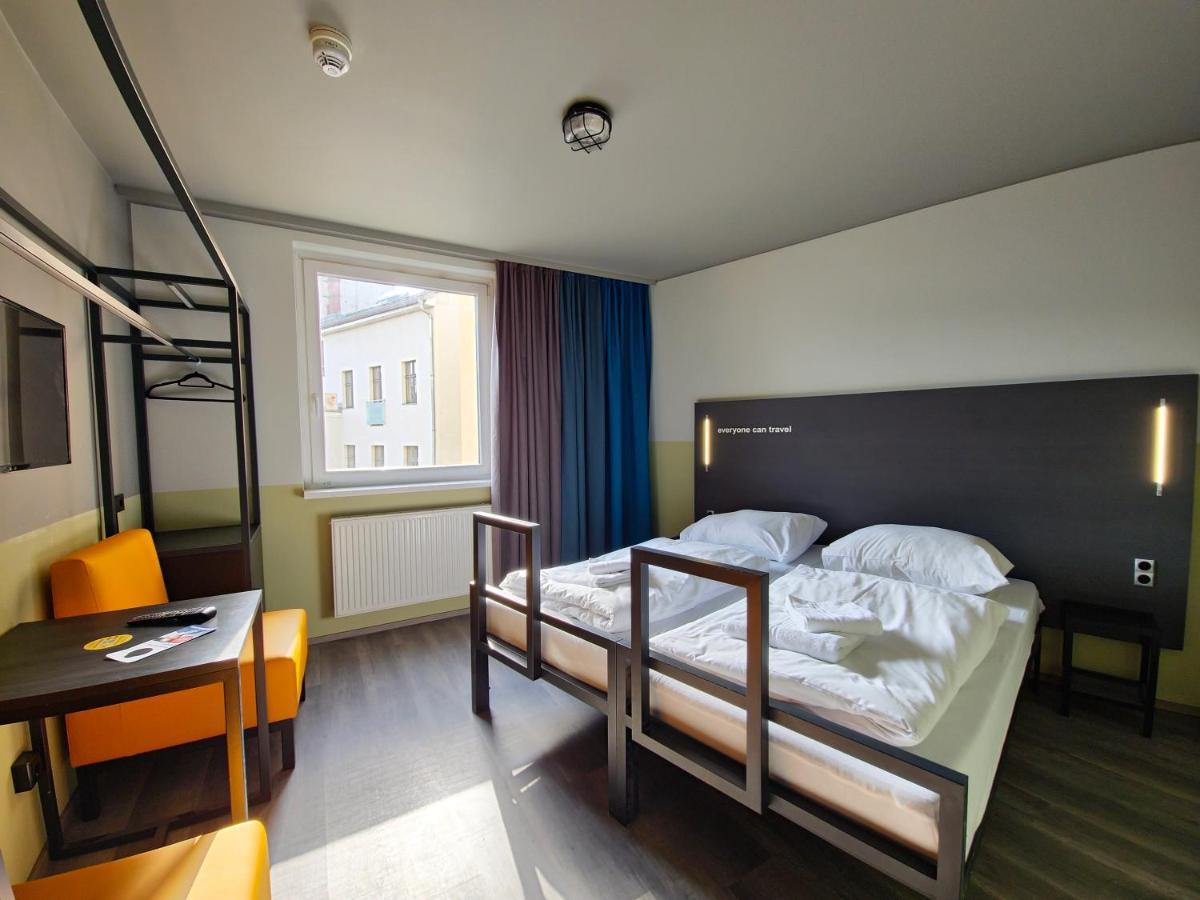A&O Berlin Friedrichshain Екстер'єр фото